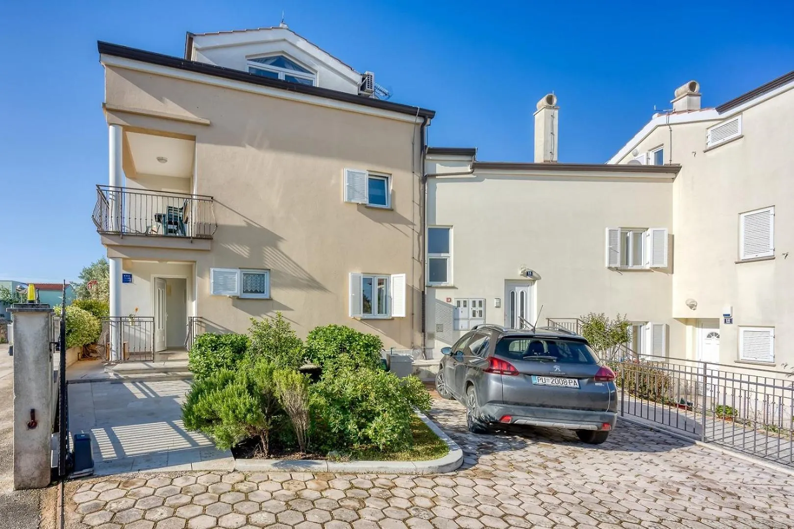 Apartment Perla With Terrace Porec
