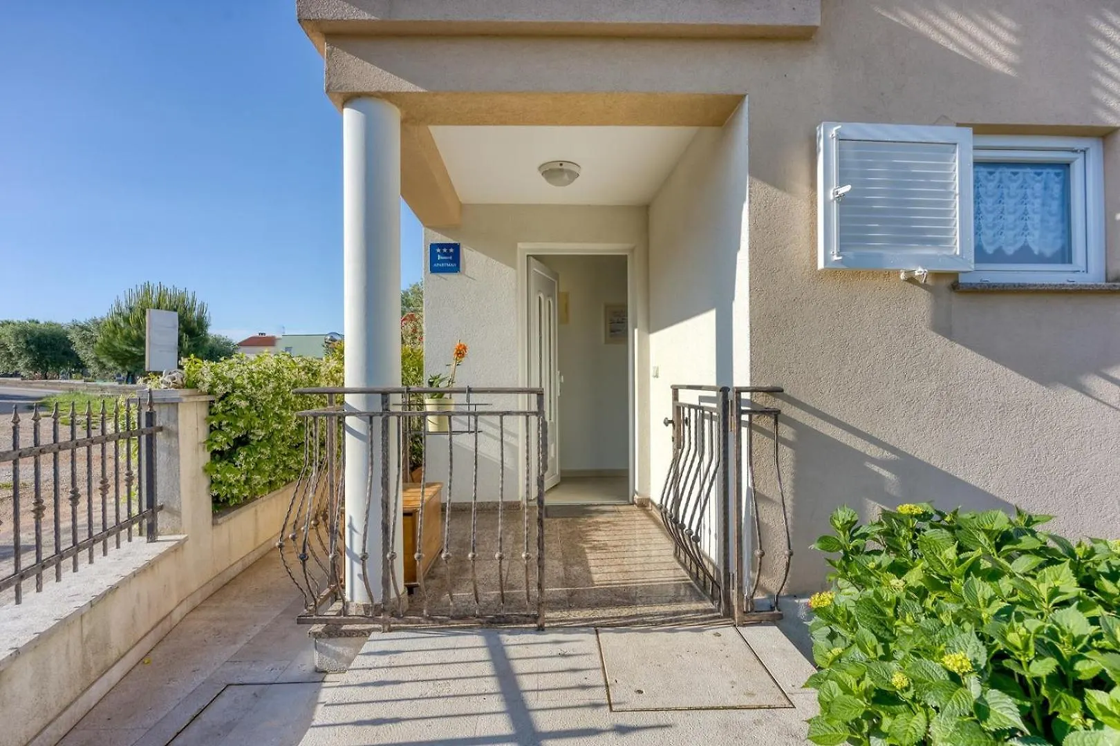Apartment Perla With Terrace بوريتش 0*,